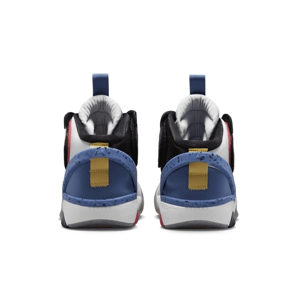 Nike Air Deldon Basketball Shoes - Picture 4 of 16